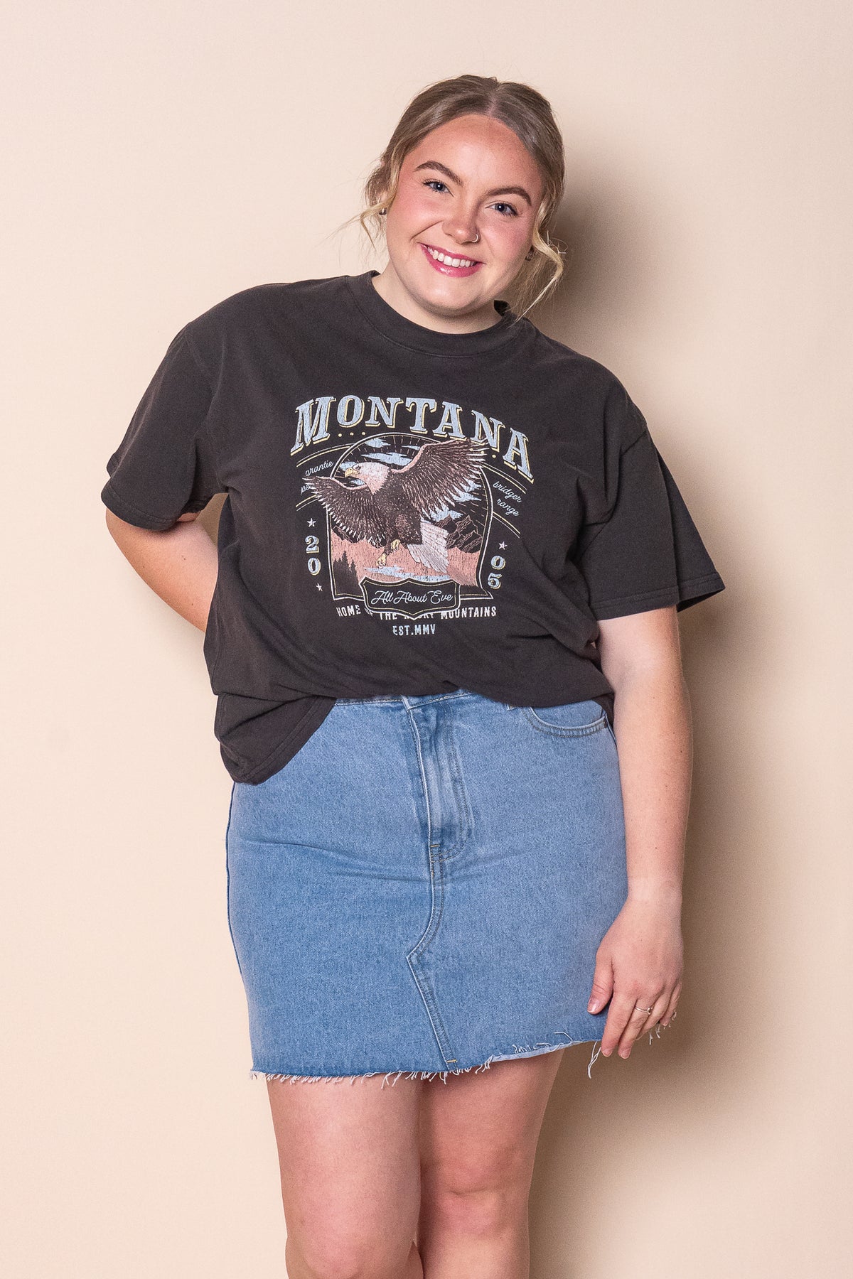 Montana Relaxed Tee in Washed Black - All About Eve