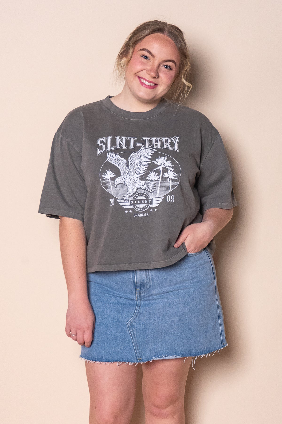 Original Eagle Tee in Coal - Silent Theory