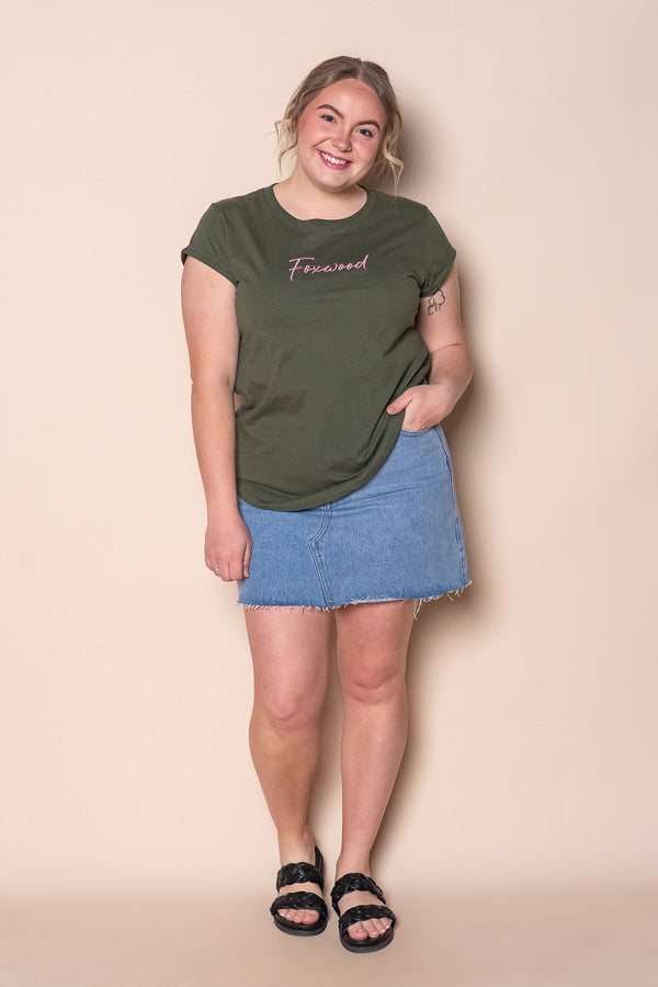 Signature Contrast Tee in Olive - Foxwood