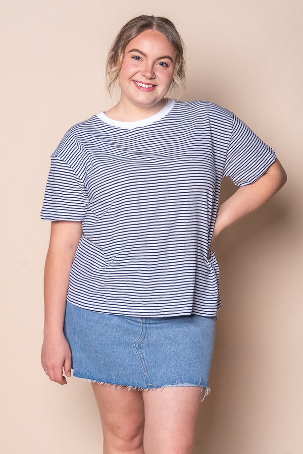 Hutch Stripe Tee in White - Foxwood