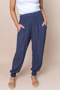 Vixen Pants in Navy