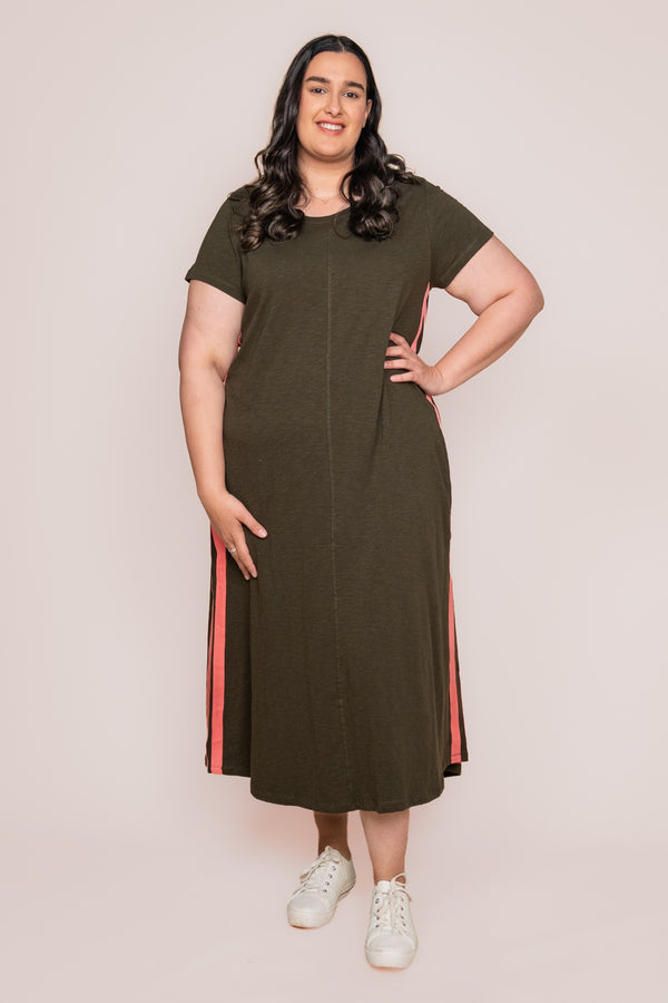 Recovery Dress in Dark Khaki and Coral - Foxwood