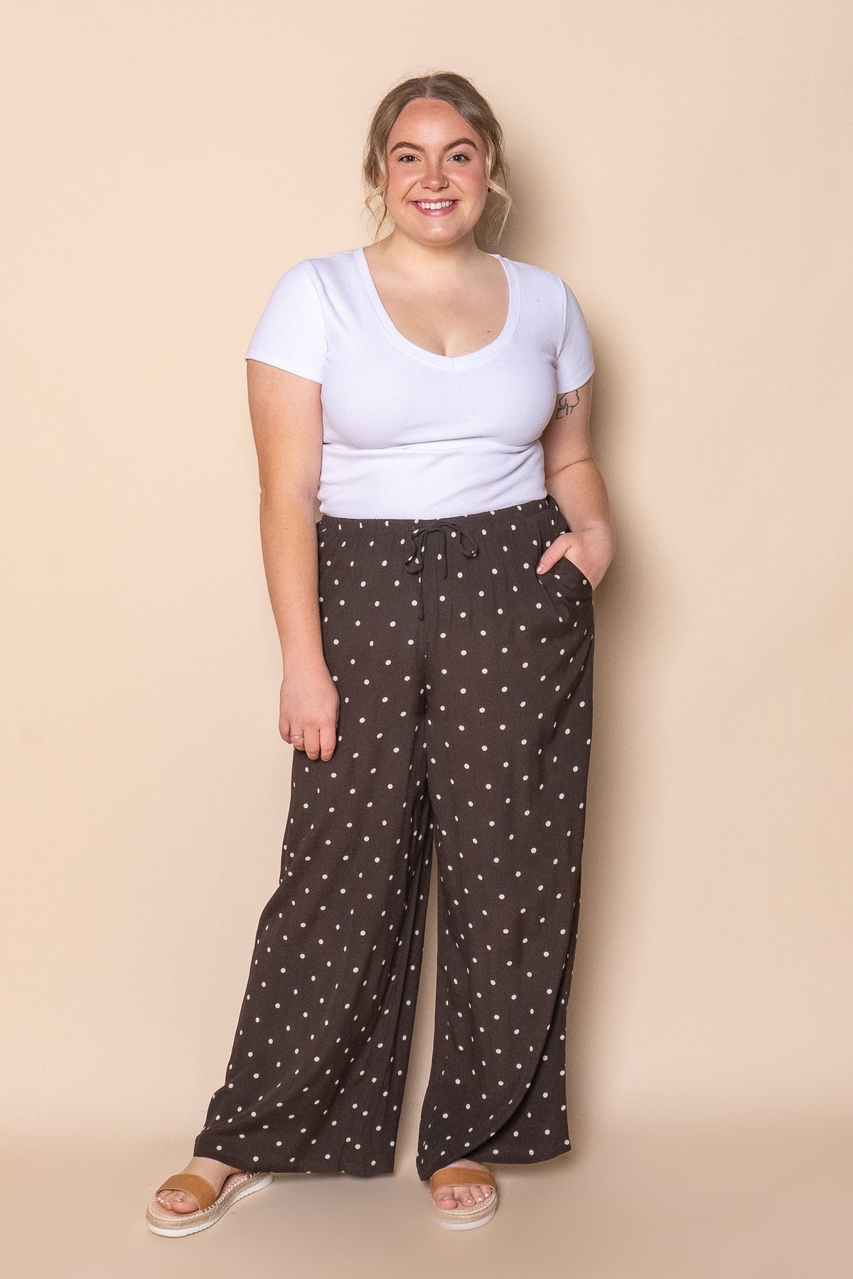 Emelia Pants in Brown - All About Eve