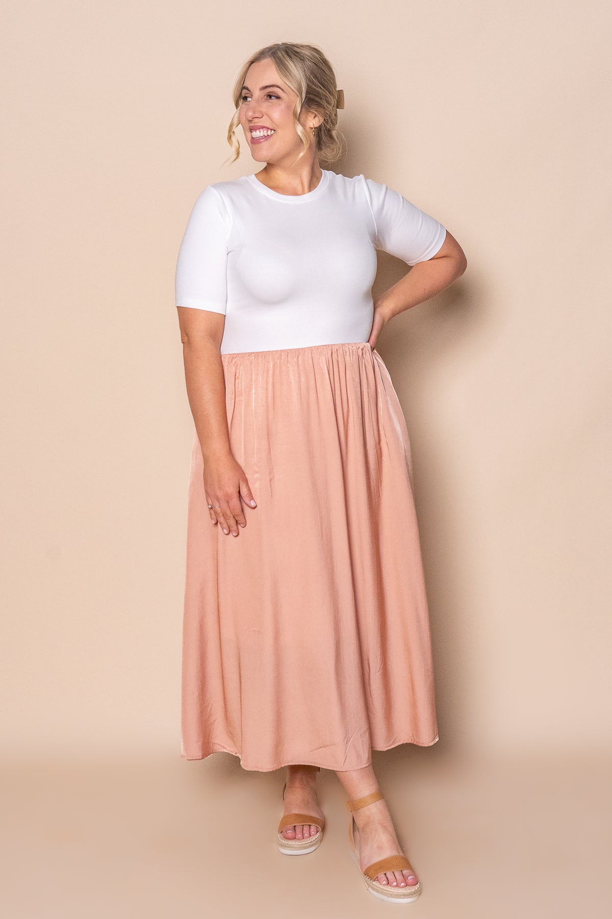 Venetta Midi Dress in White/Dusty Pink
