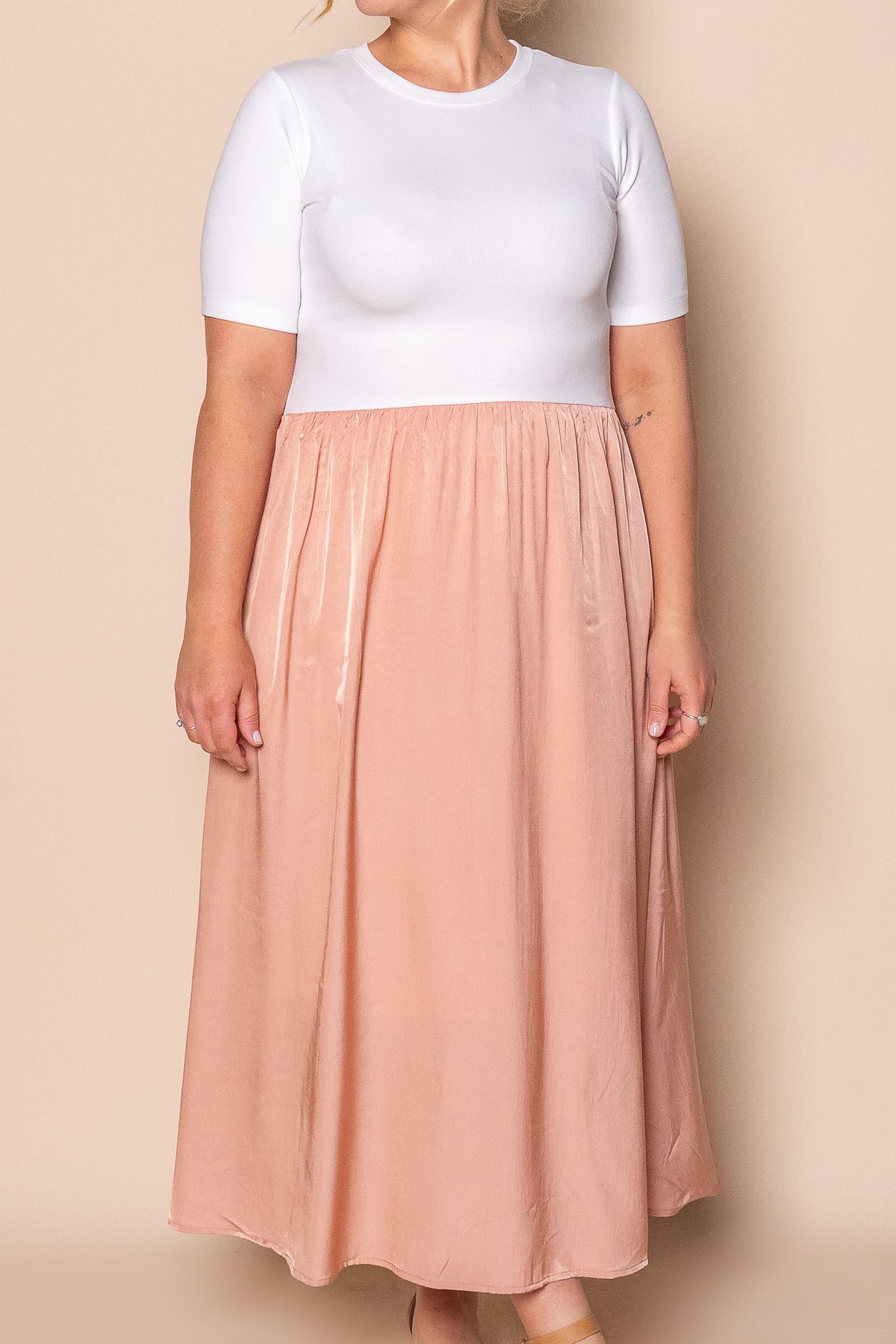 Venetta Midi Dress in White/Dusty Pink