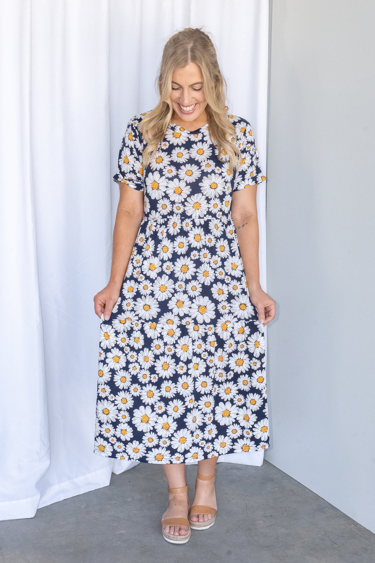 Daisy Floral Midi Dress in Navy – Always Alice