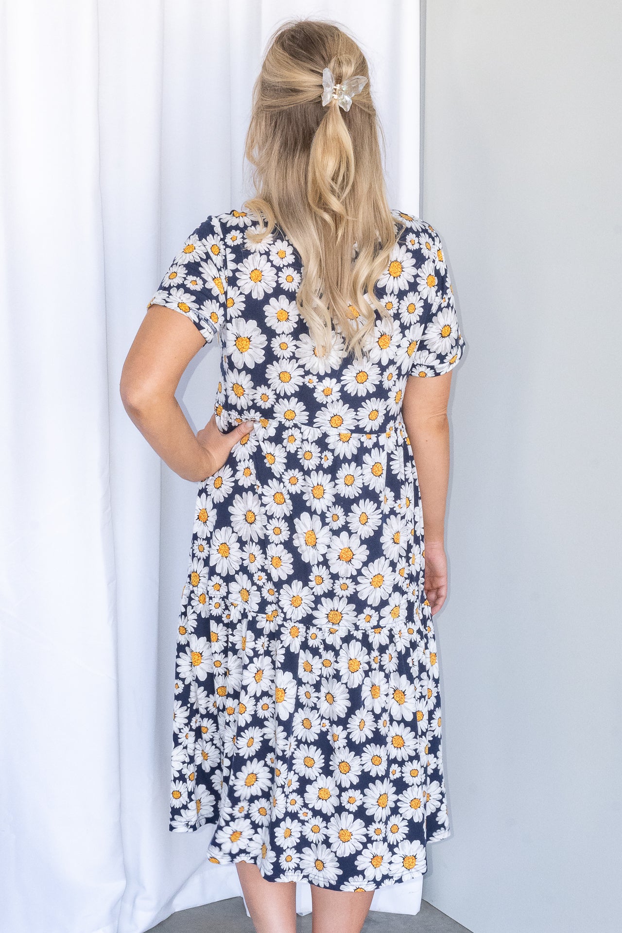 Daisy Floral Midi Dress in Navy – Always Alice