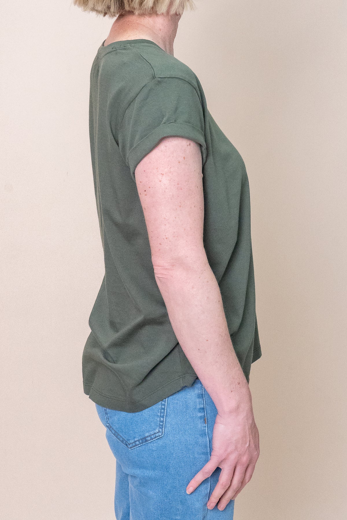 Manly Vee Tee in Khaki - Foxwood