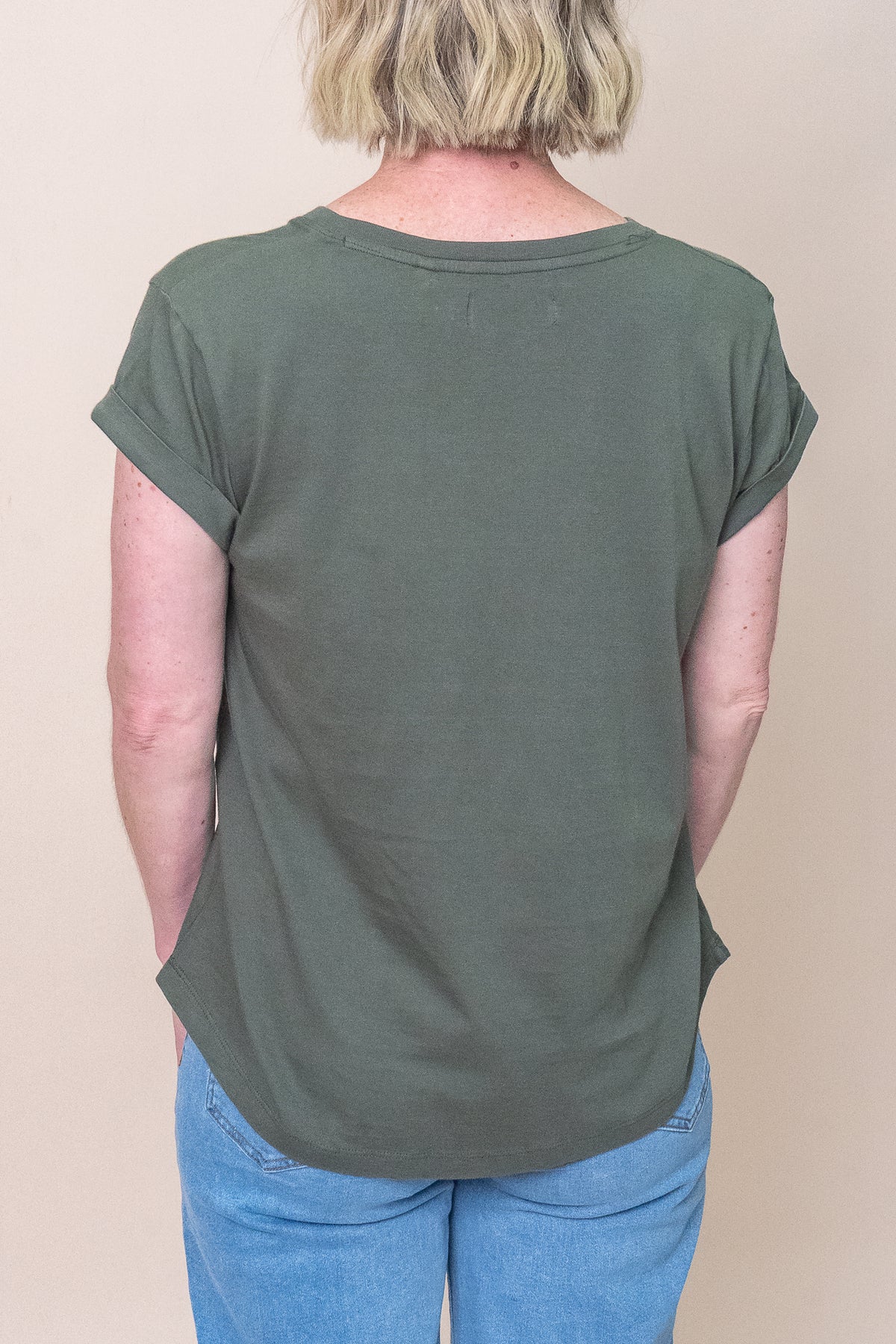 Manly Vee Tee in Khaki - Foxwood