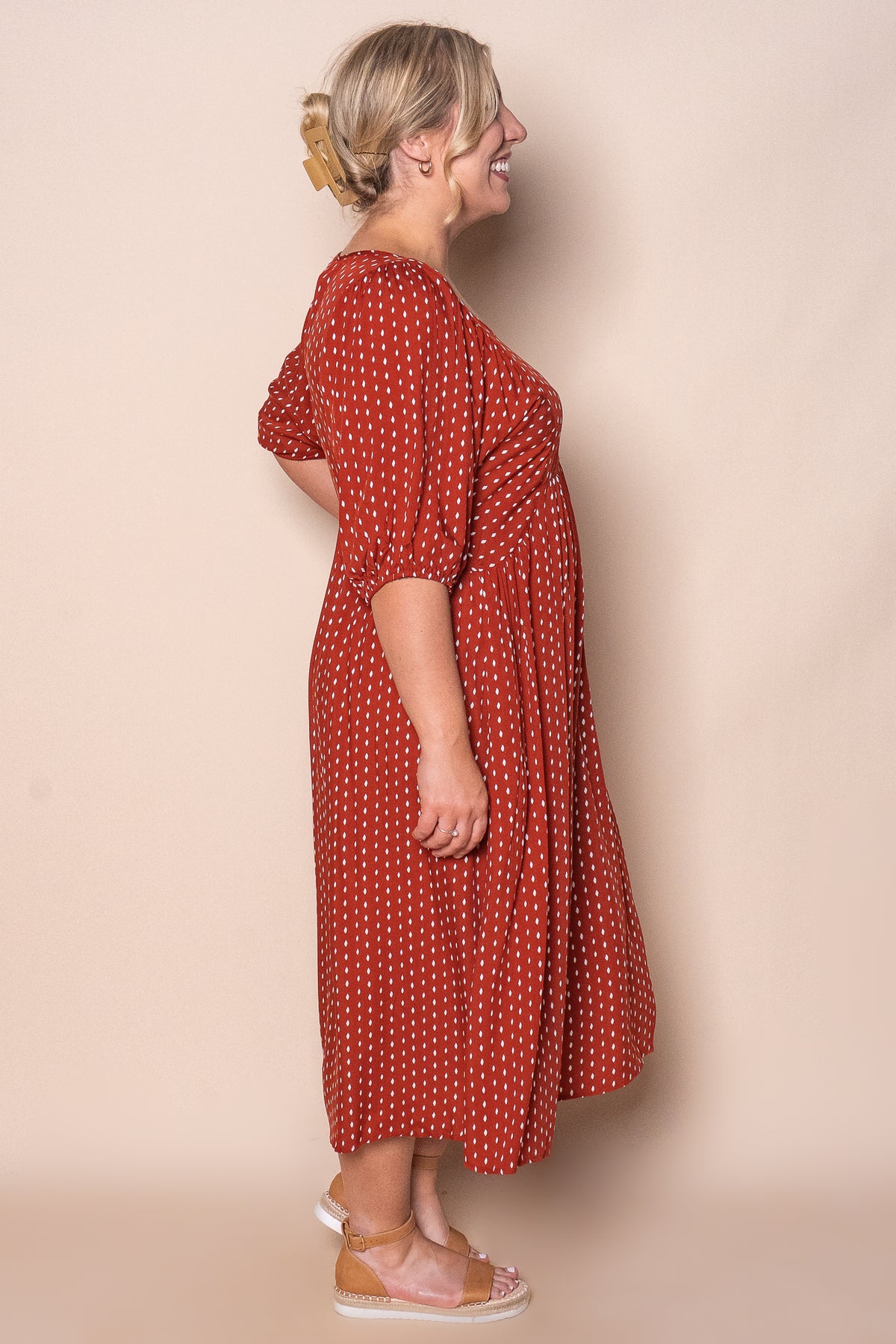 Chelsa Midi Dress in Rust