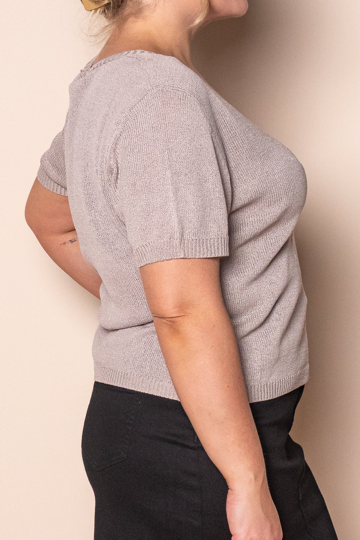 Skylar Crepe Knit Cardi Top in Mocha