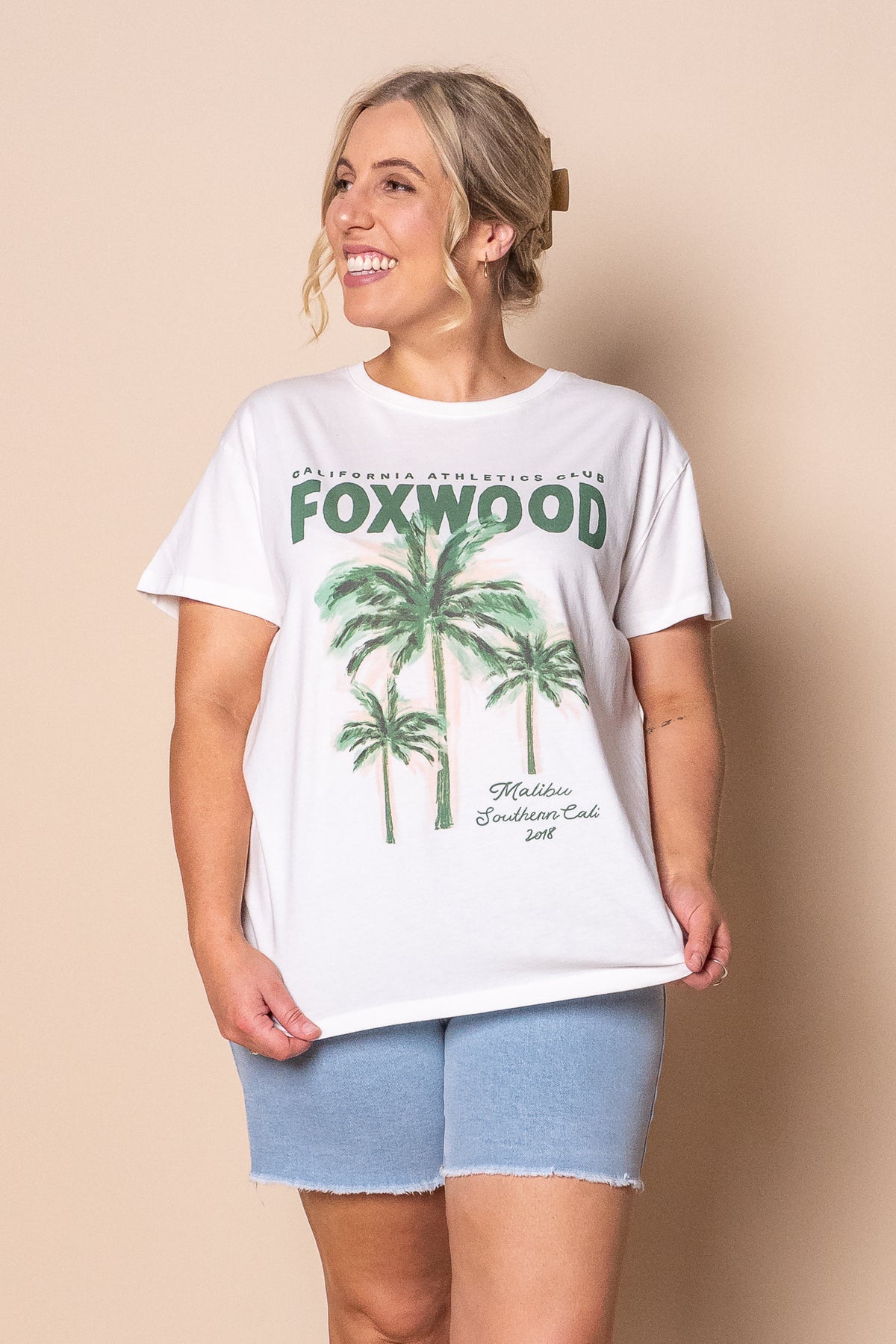 Malibu Tee in Vintage White - Foxwood
