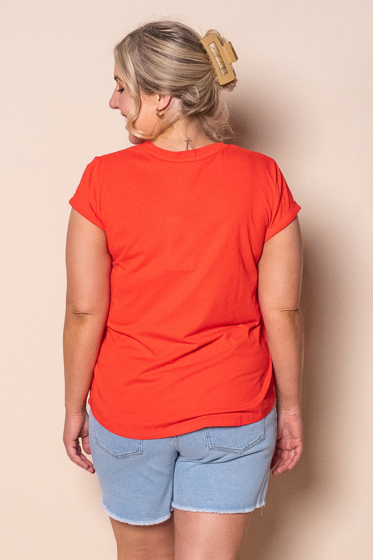 Signature Tee in Tangelo - Foxwood