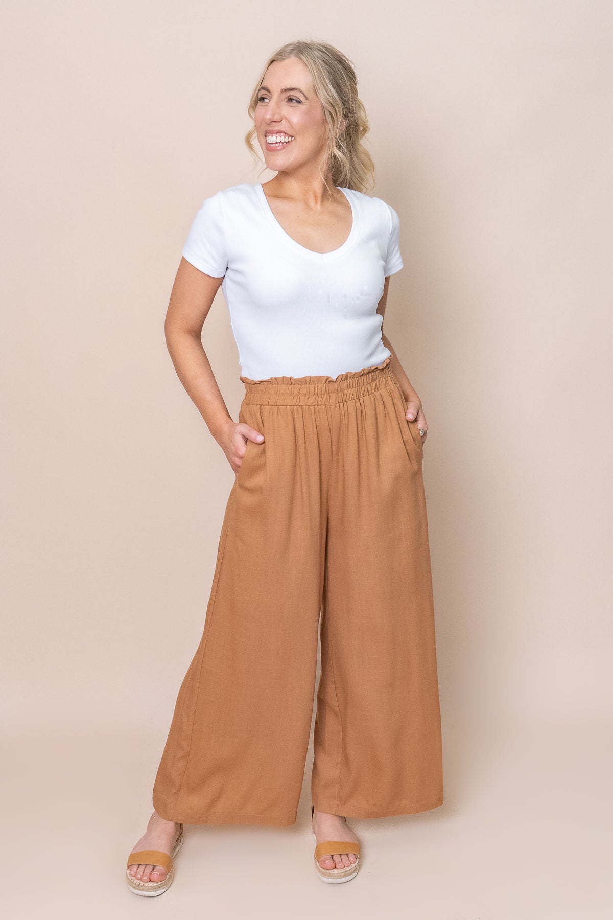 Arianna Pants in Tan