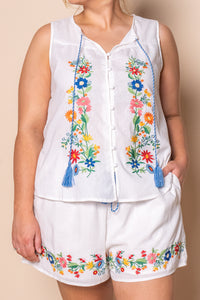 Izzi Embroidered Floral Top in White