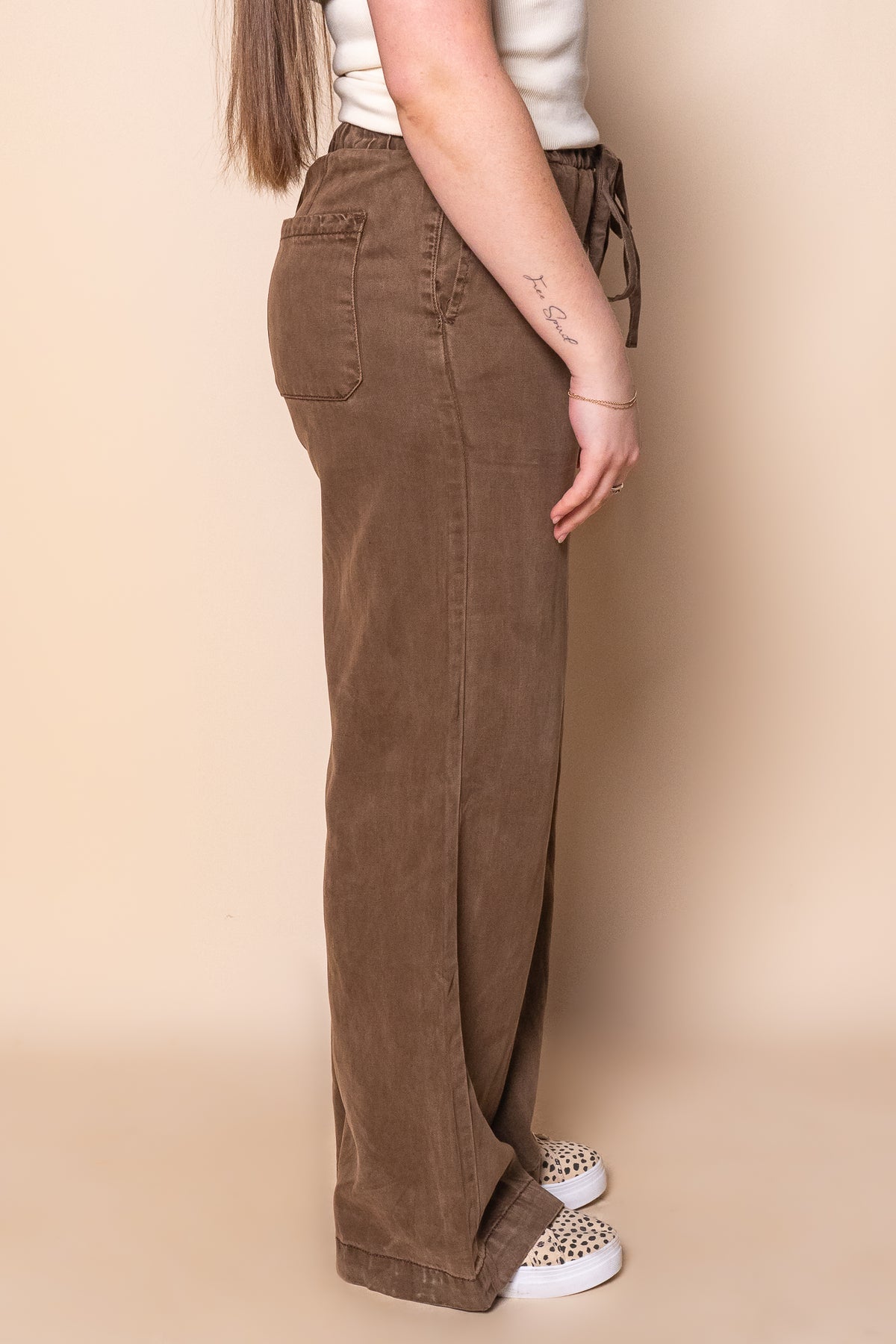 Toni Pants in Chocolate