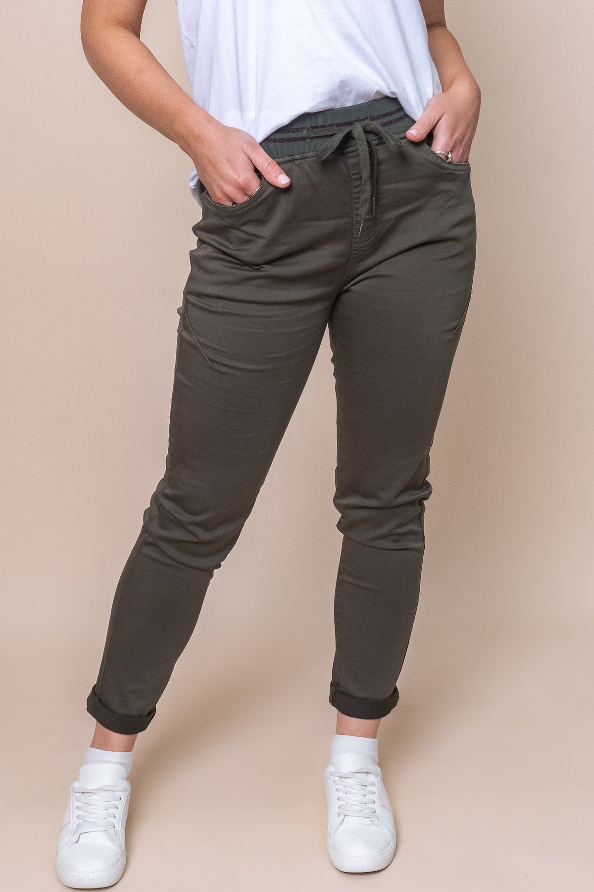 Sylvia Joggers in Dark Khaki - Foxwood