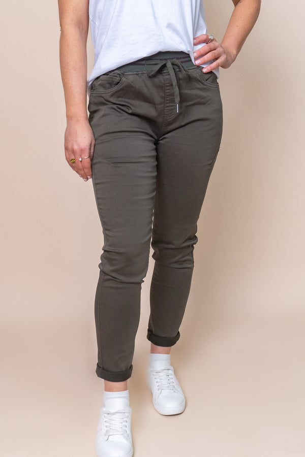 Sylvia Joggers in Dark Khaki - Foxwood