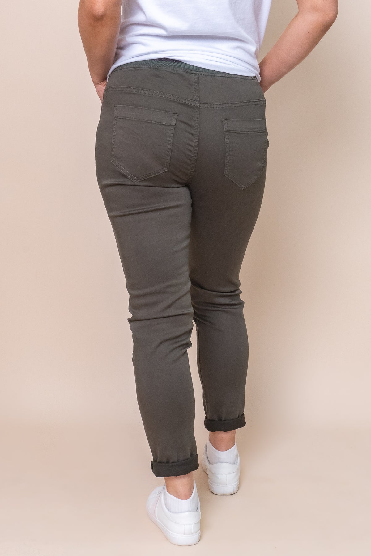 Sylvia Joggers in Dark Khaki - Foxwood