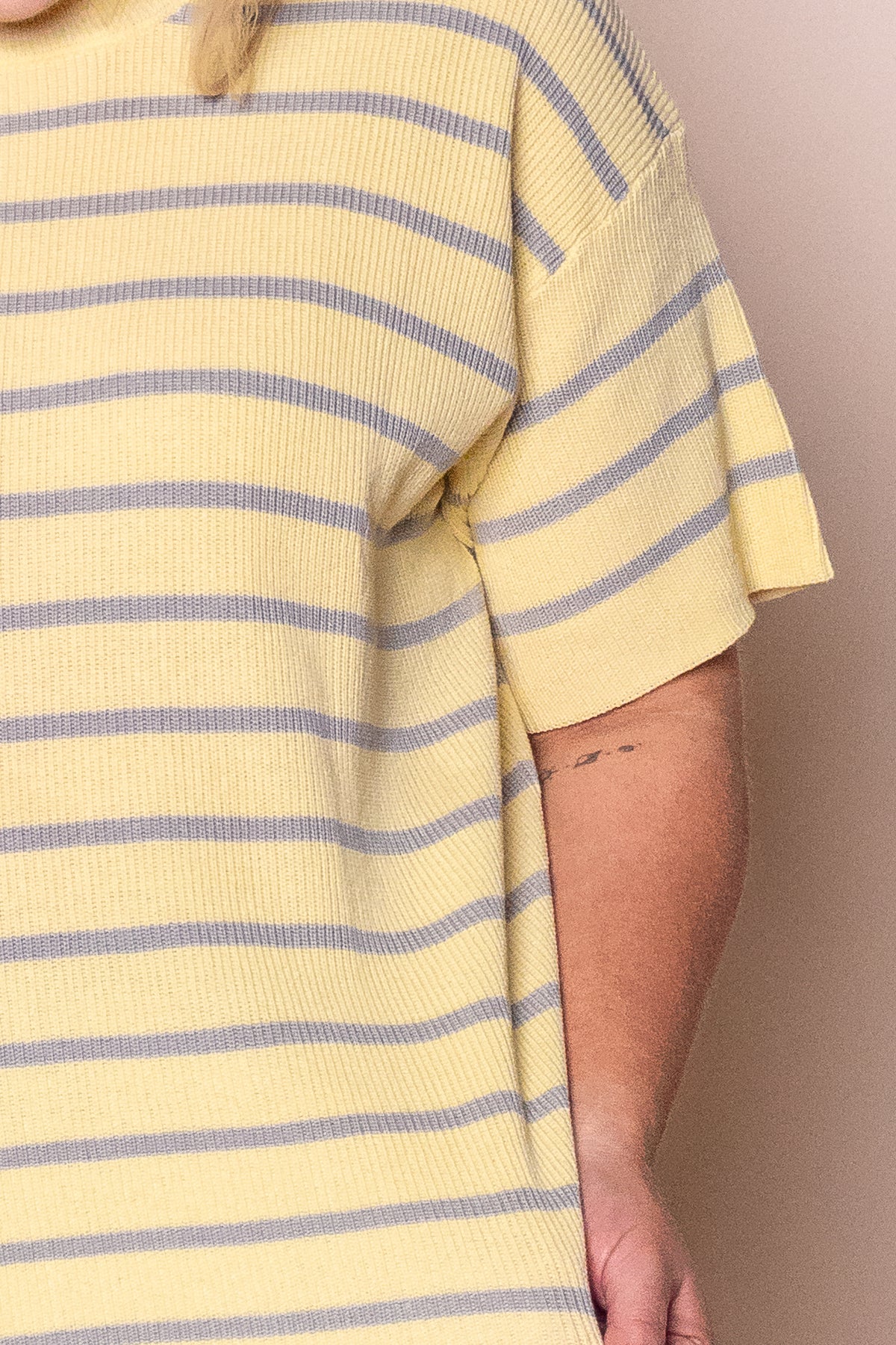 Kiley S/S Striped Knit Top in Yellow