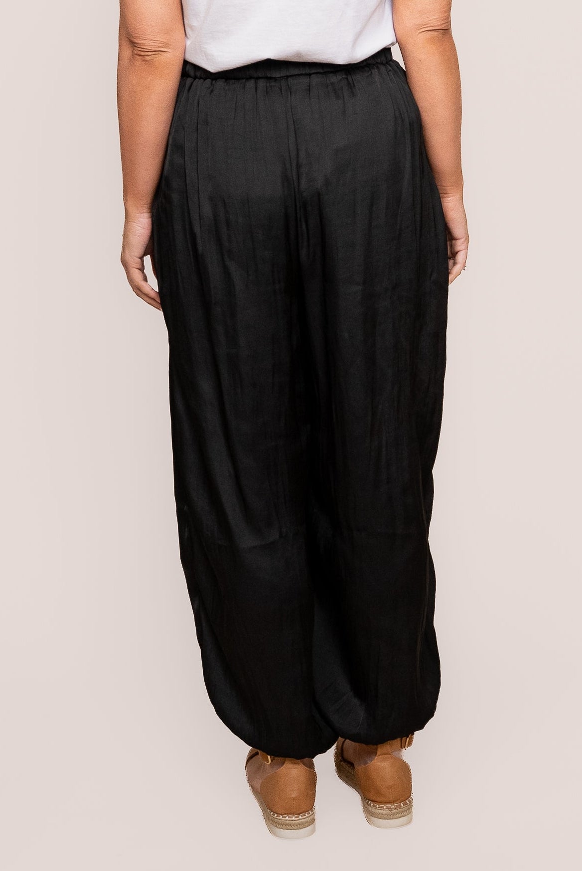 Kendall Satin Pants in Black