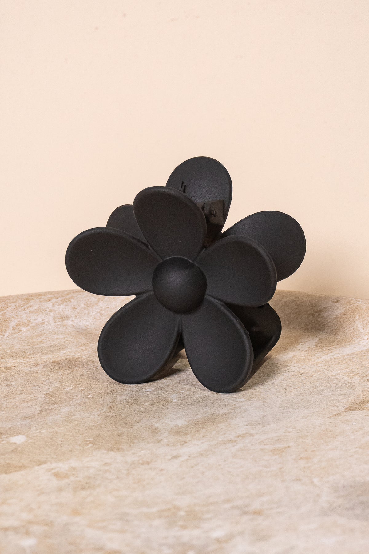 Flower Hairclip in Black
