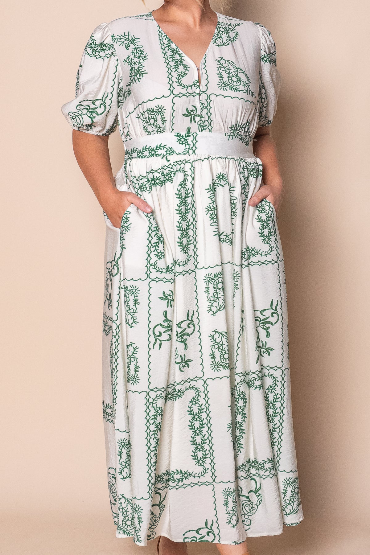 Willarose Midi Dress in Green