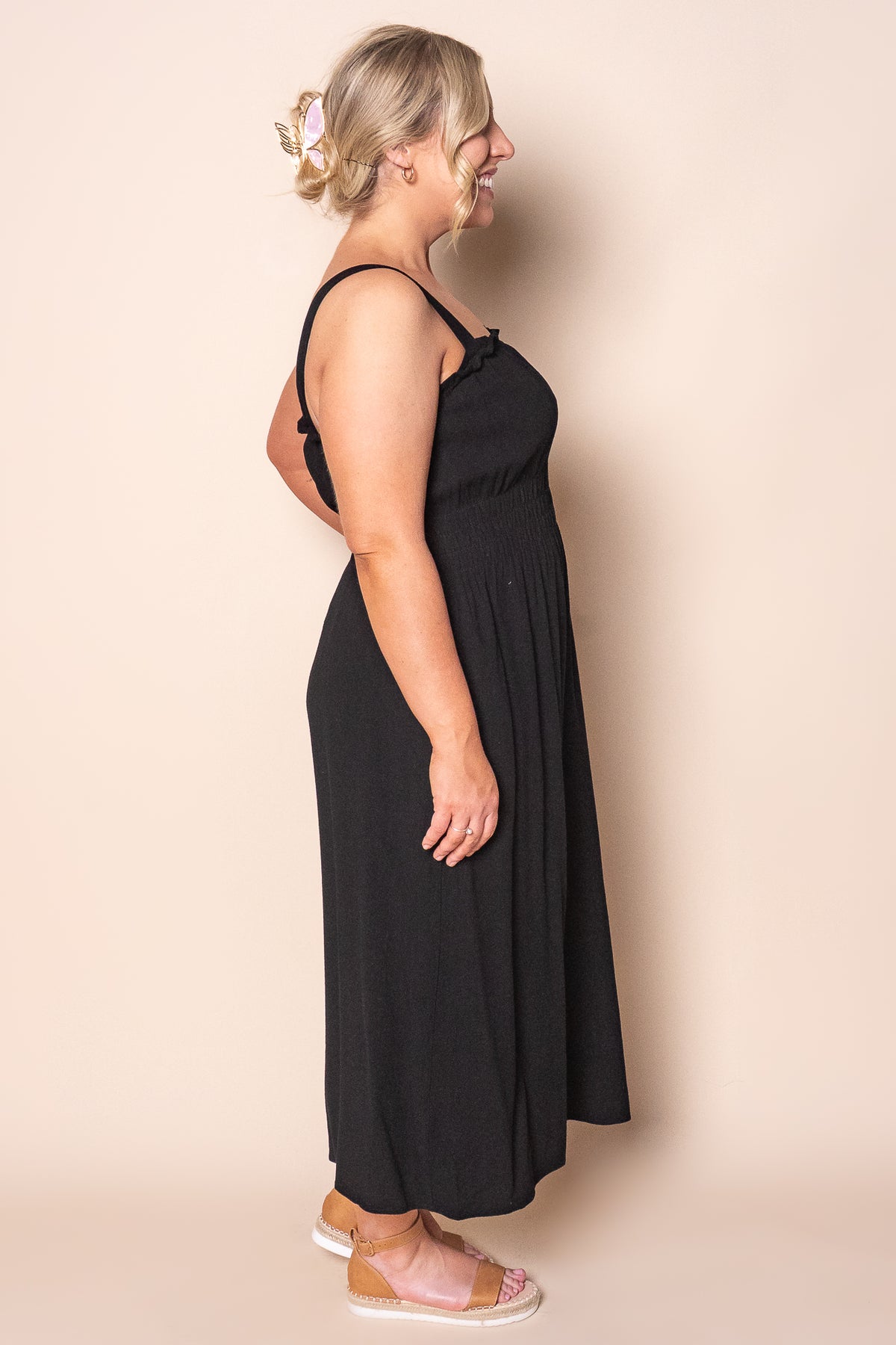 Dandelion Midi Dress in Black - Foxwood