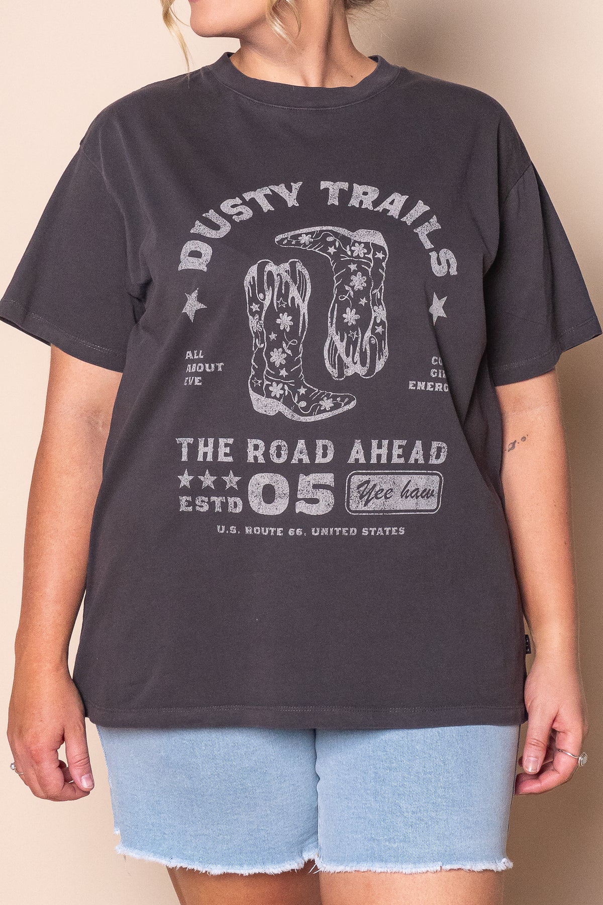 Dusty Trails Relaxed Tee in Washed Black - All About Eve