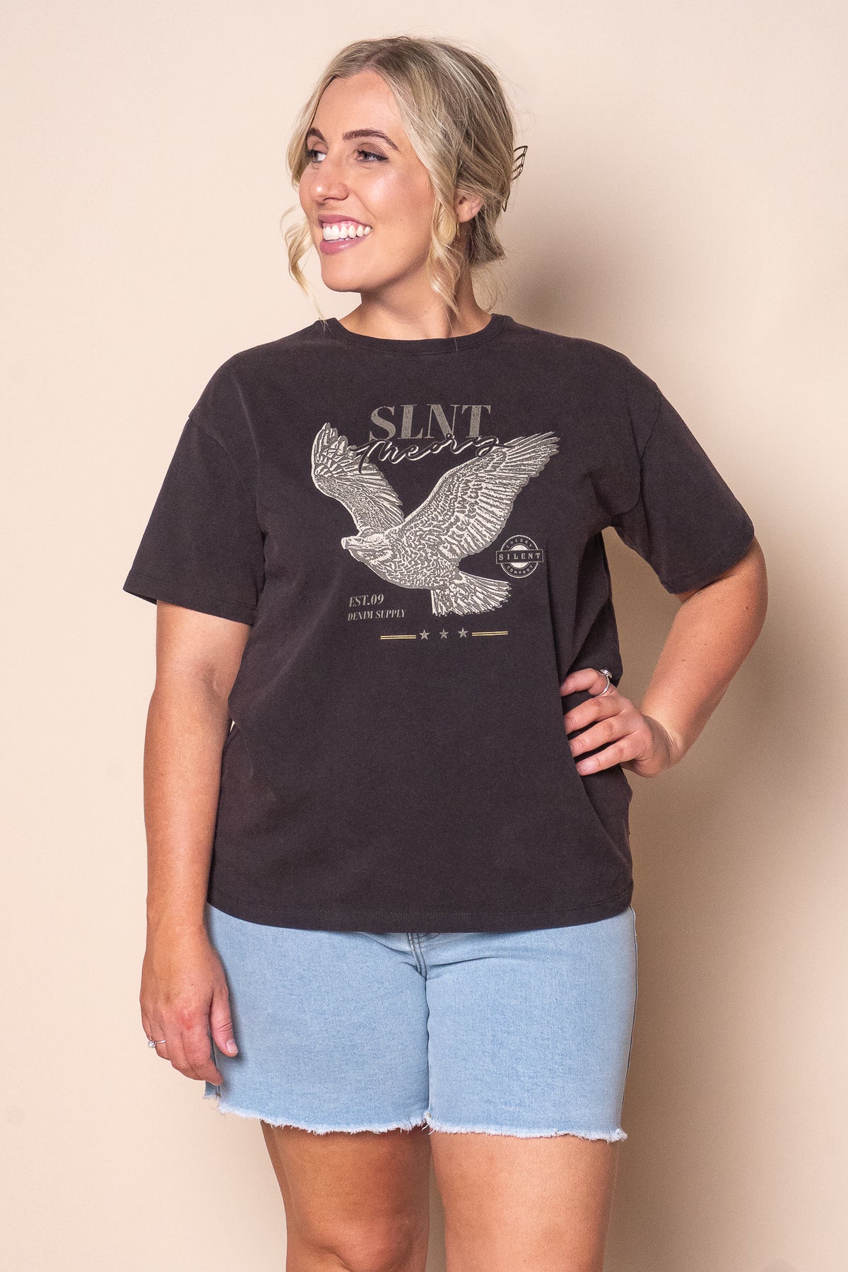 Hand Drawn Tee in Washed Black - Silent Theory