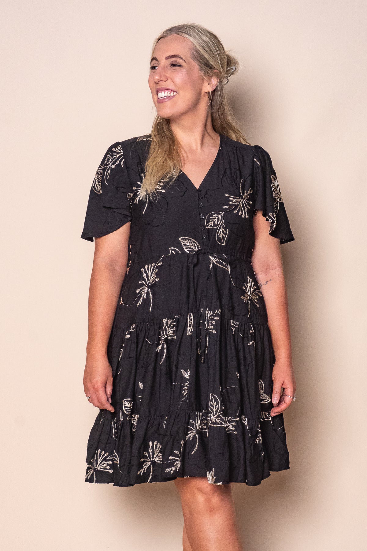 Rococo Floral Embroidery Dress in Black