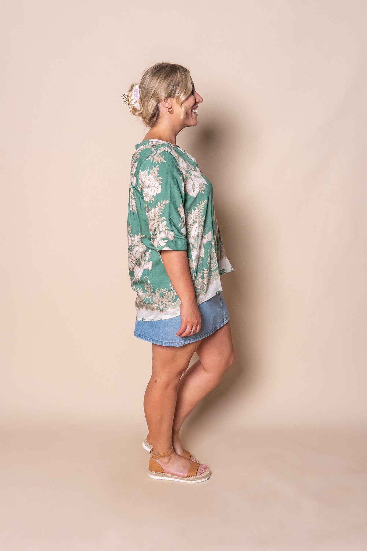 Mable Floral Border Top in Emerald