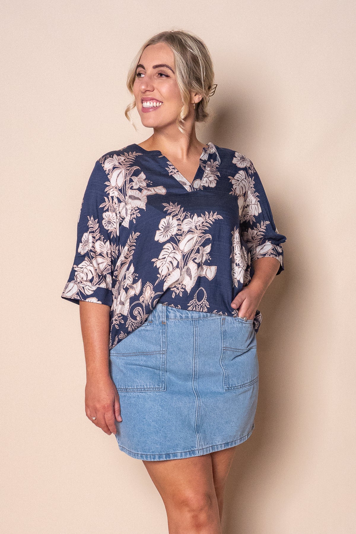 Mable Floral Border Top in Navy