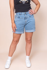 Devi Short in Light Blue - Foxwood