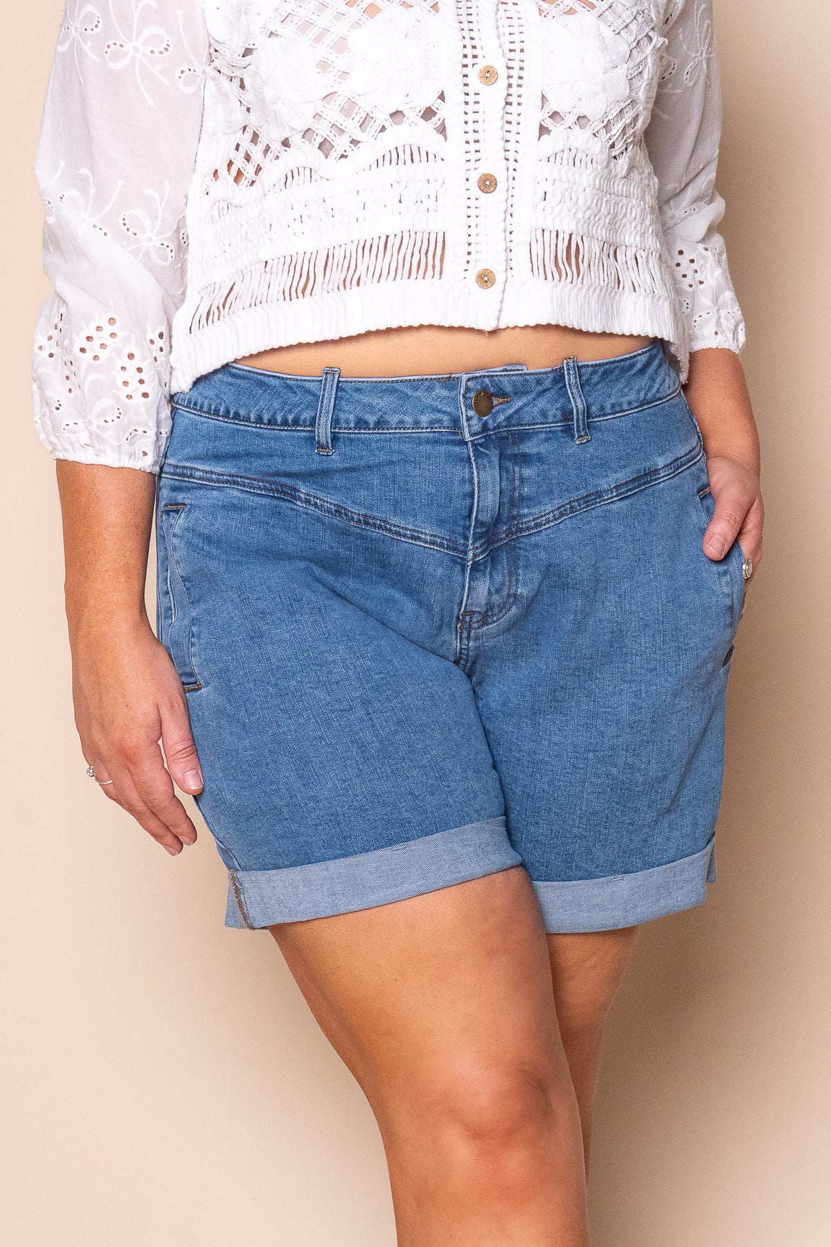 Devi Shorts in Mid Blue - Foxwood