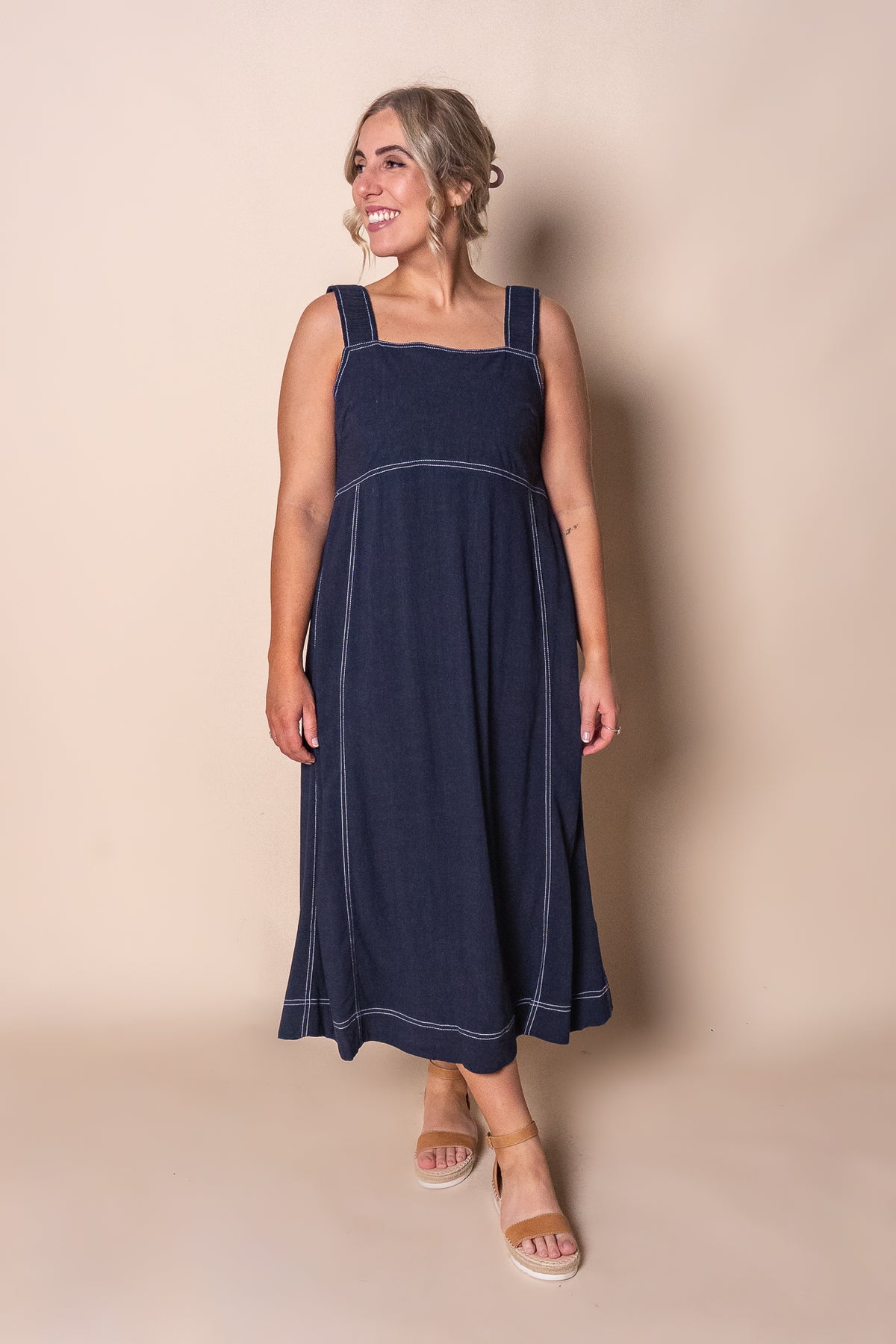 Sage Midi Dress in Dark Sapphire - Foxwood