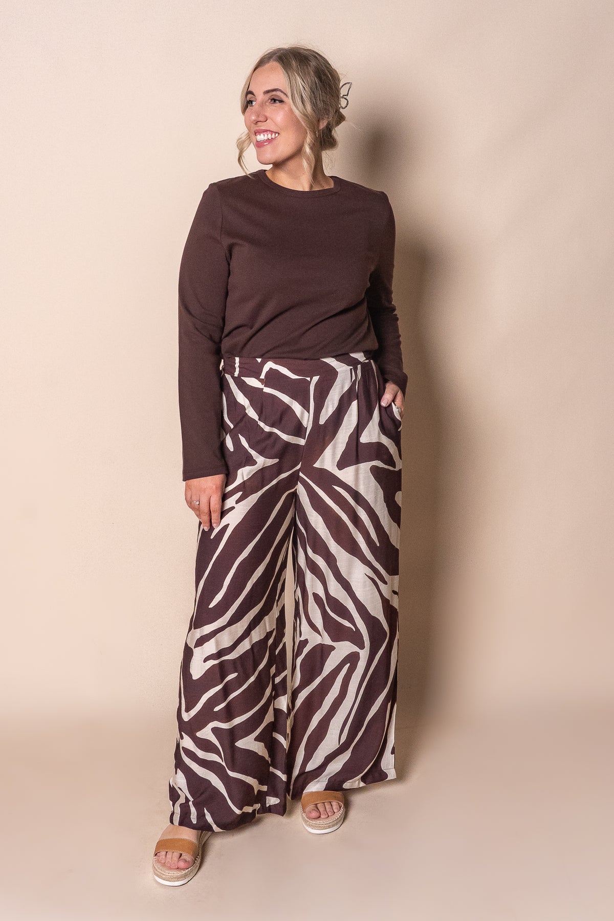 Waverly Abstract Pants in Chocolate