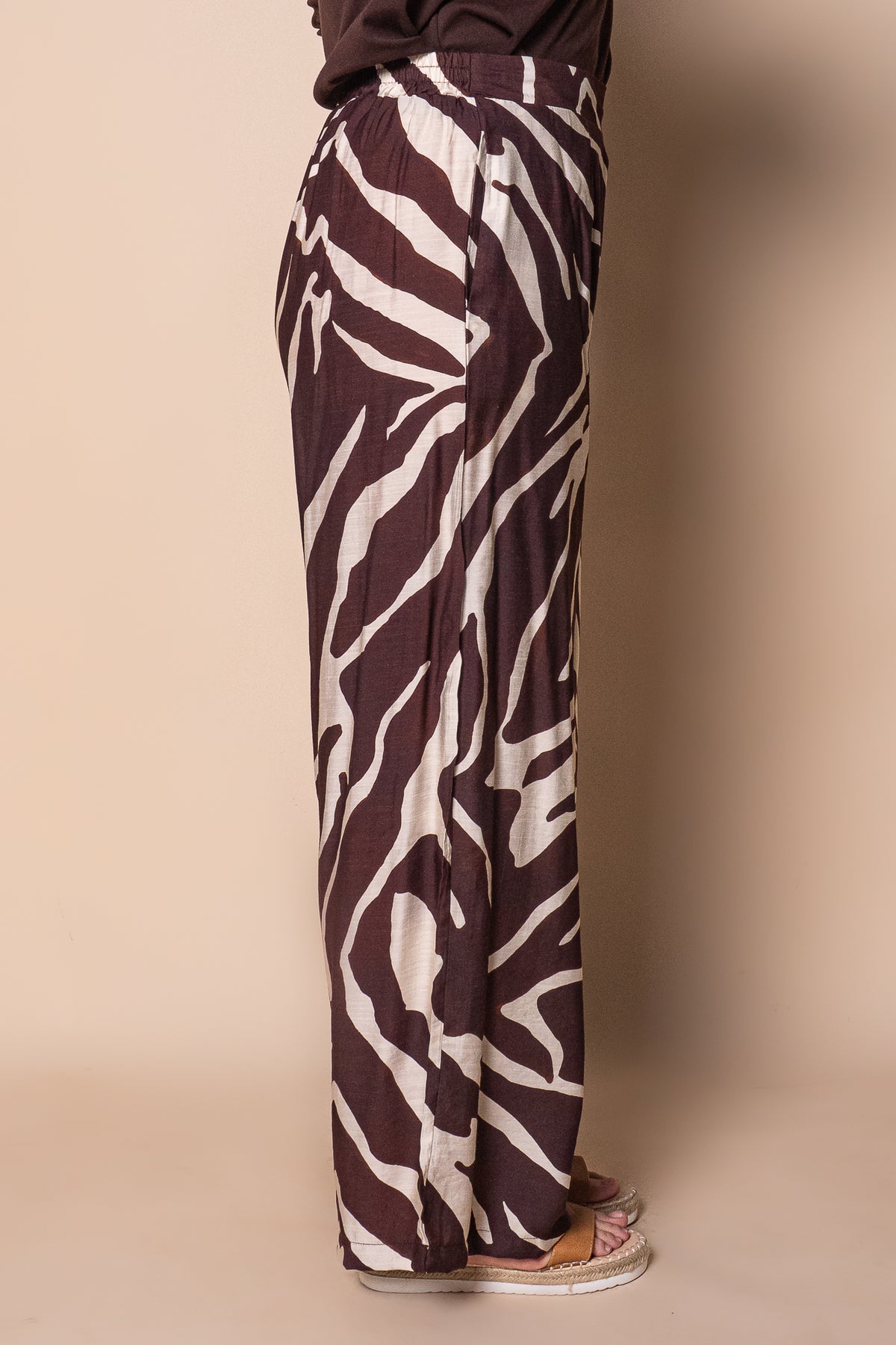 Waverly Abstract Pants in Chocolate