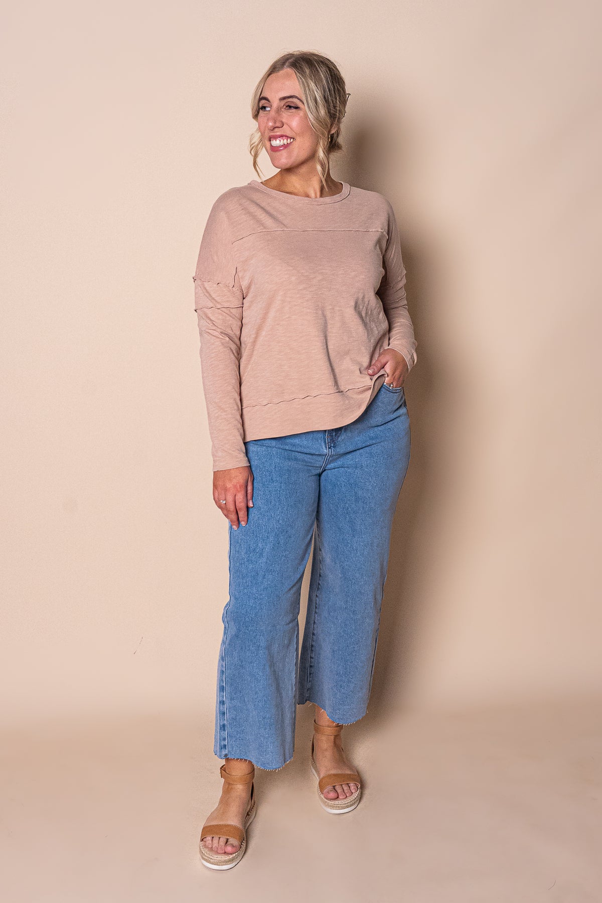 Jayne Throw On Top in Oat - Foxwood