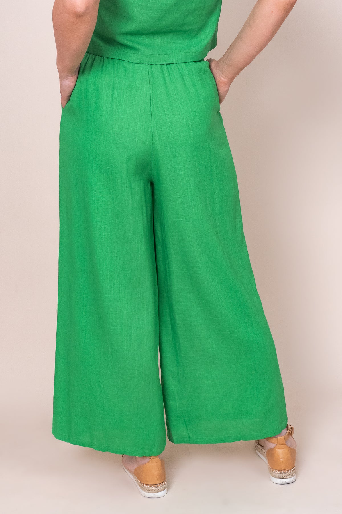 Lydia Pants in Bright Green