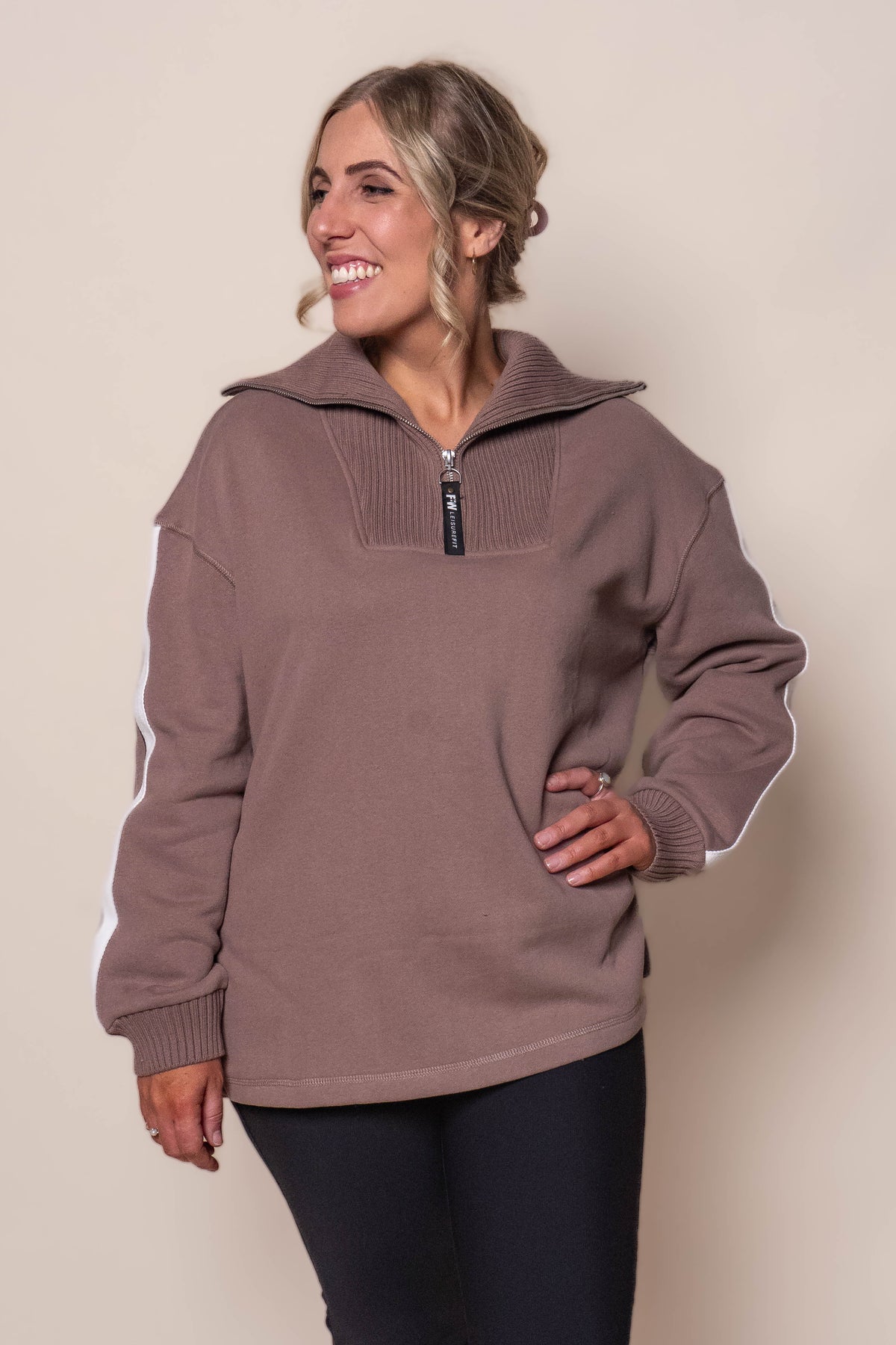 Knit Collar Crew in Brown - Foxwood