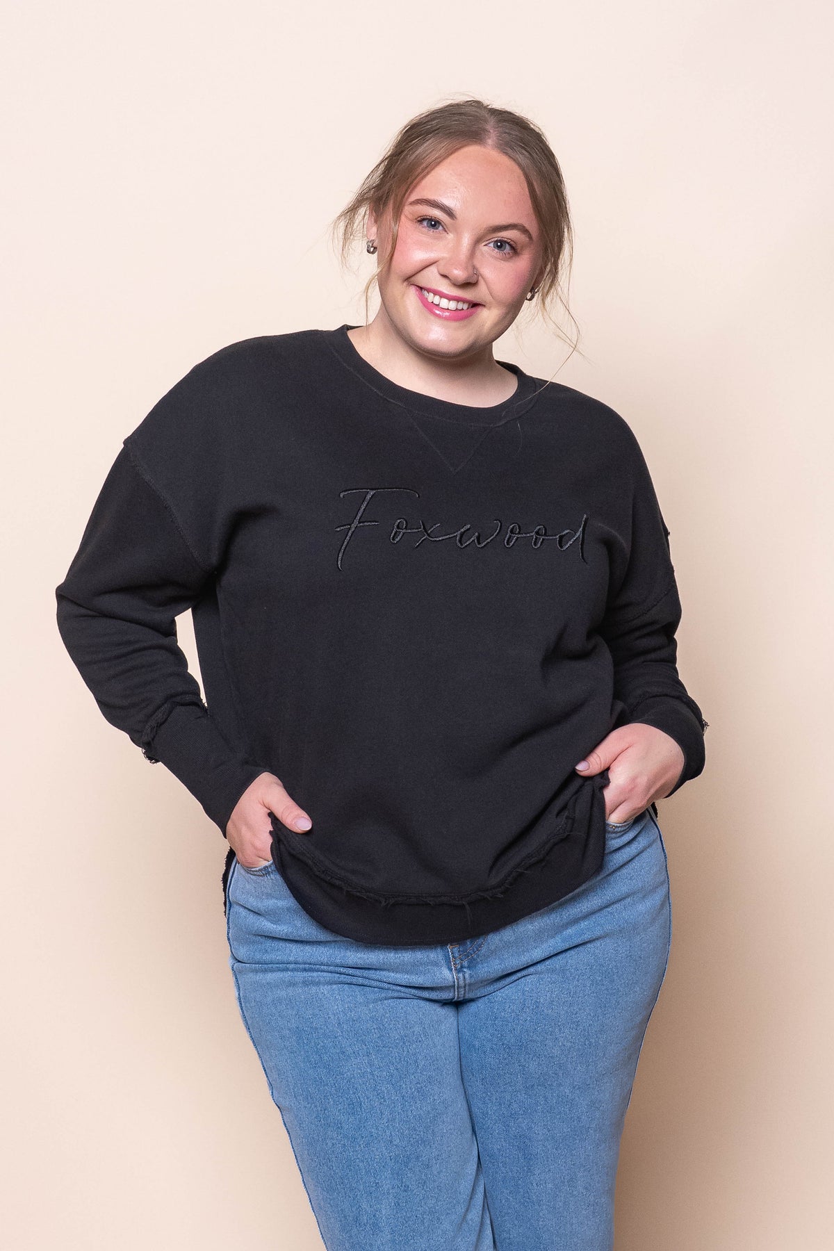 Signature Crew in Washed Black - Foxwood