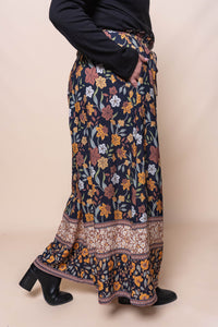 Yolande Floral Pants in Deep Navy