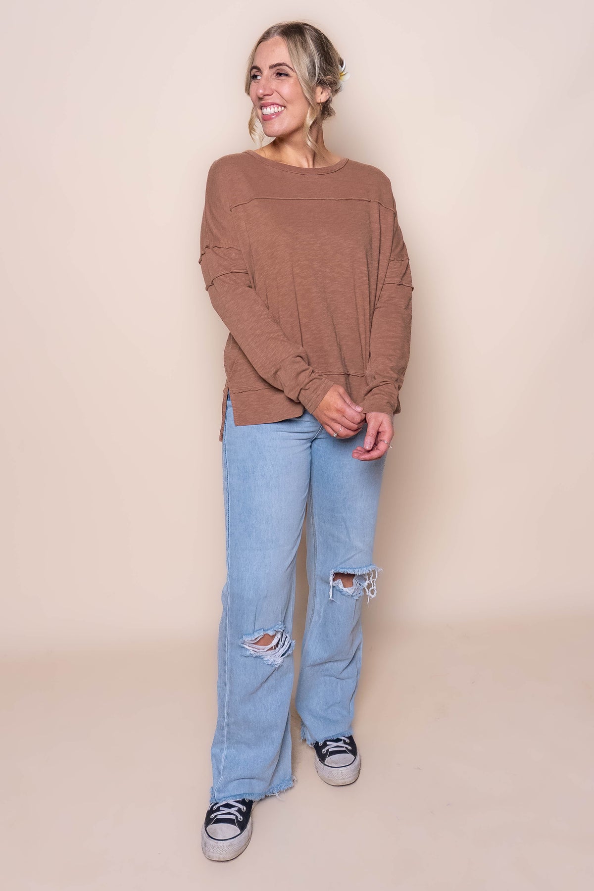 Jayne Throw On Top in Toasted Coconut - Foxwood