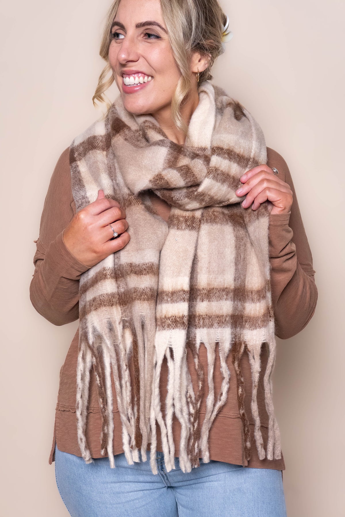 Monty Scarf in Mocha