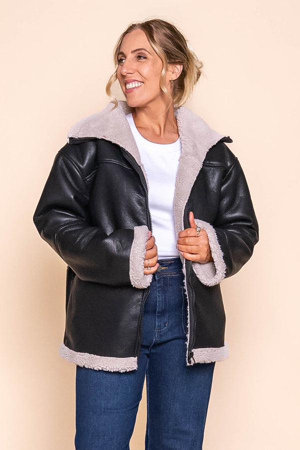 Trent Sherpa Jacket in Black