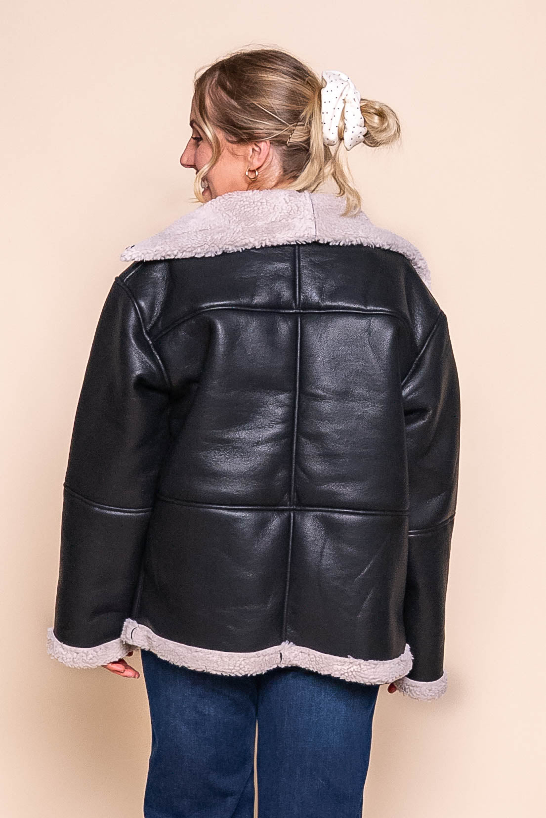 Trent Sherpa Jacket in Black