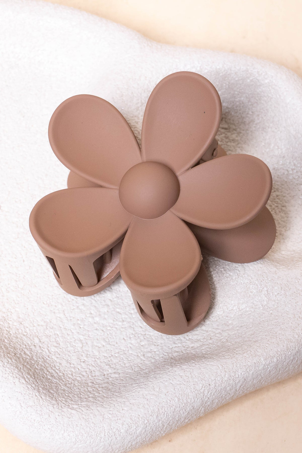 Flower Hairclip in Mocha