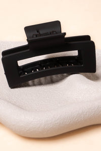 Lily Hairclip in Matte Black