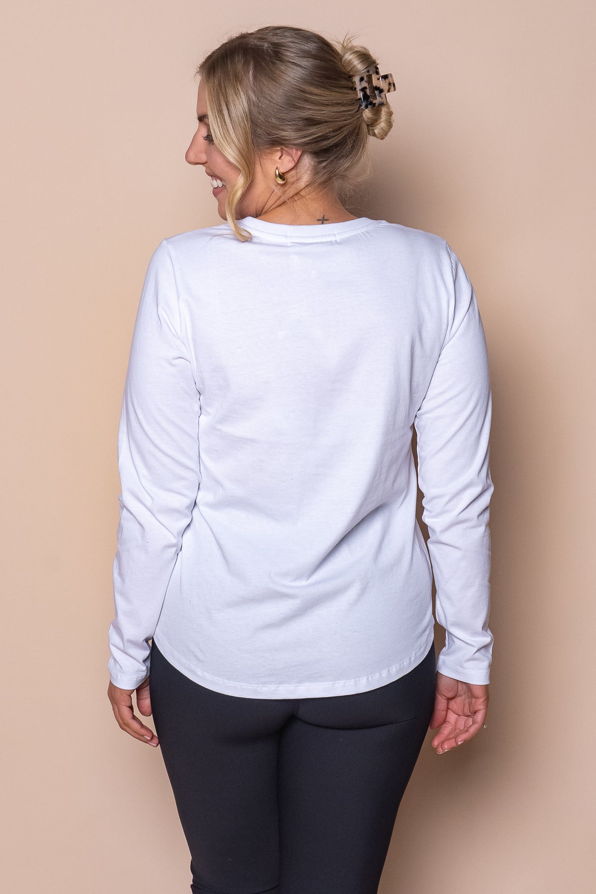 Signature L/S Tee in White - Foxwood
